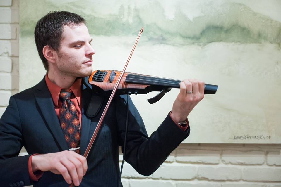 Shawn Boucke - Violinist