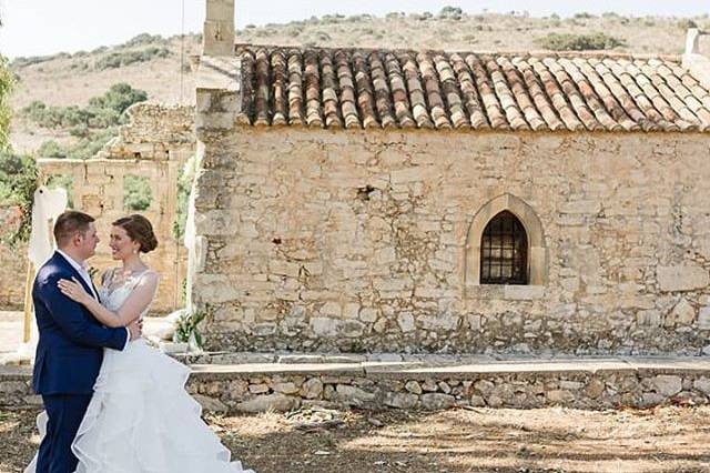 Wedding in a Greek chapel