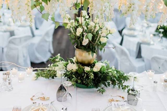 Hanging flowers for decoration