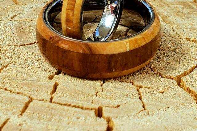 Tungsten with two wood inlay