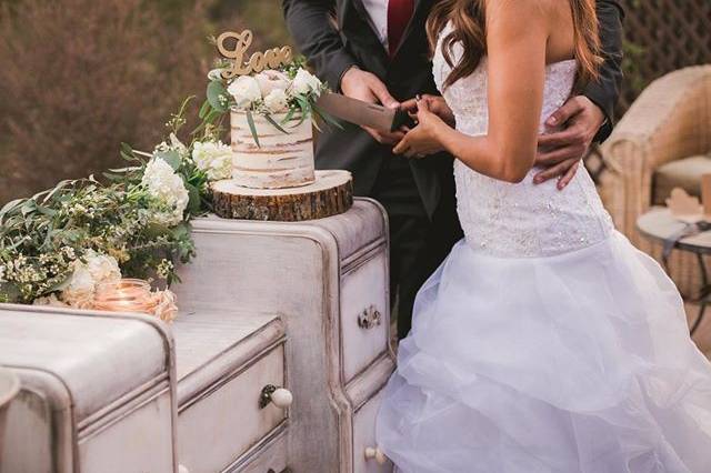 Cake cutting