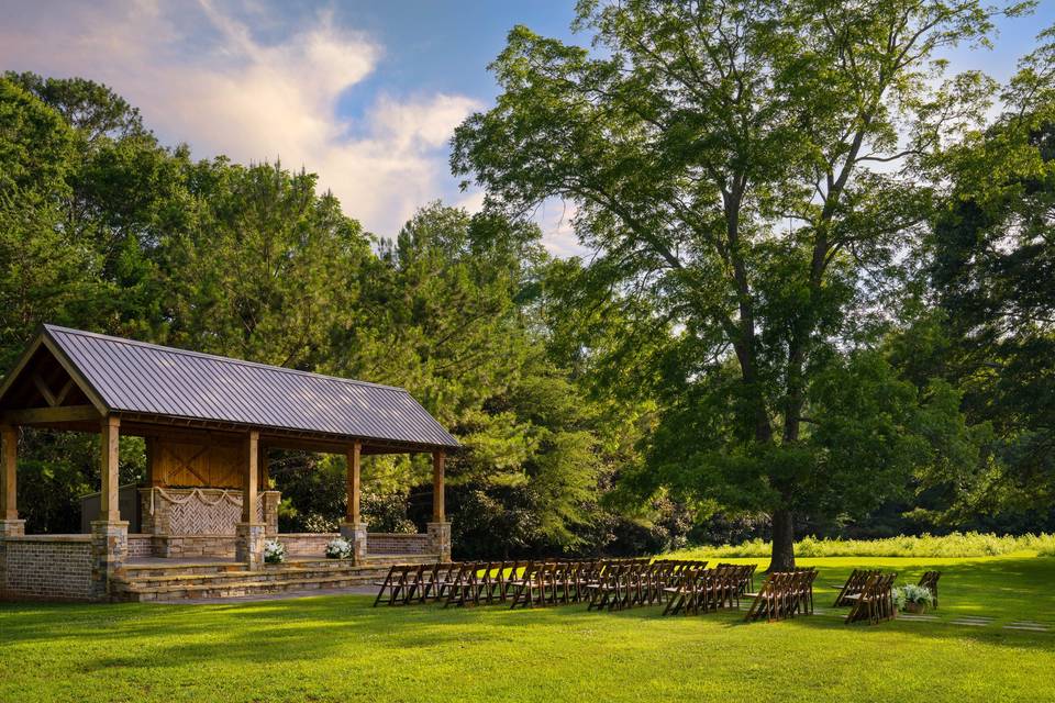 Vinewood Stables by Wedgewood Weddings
