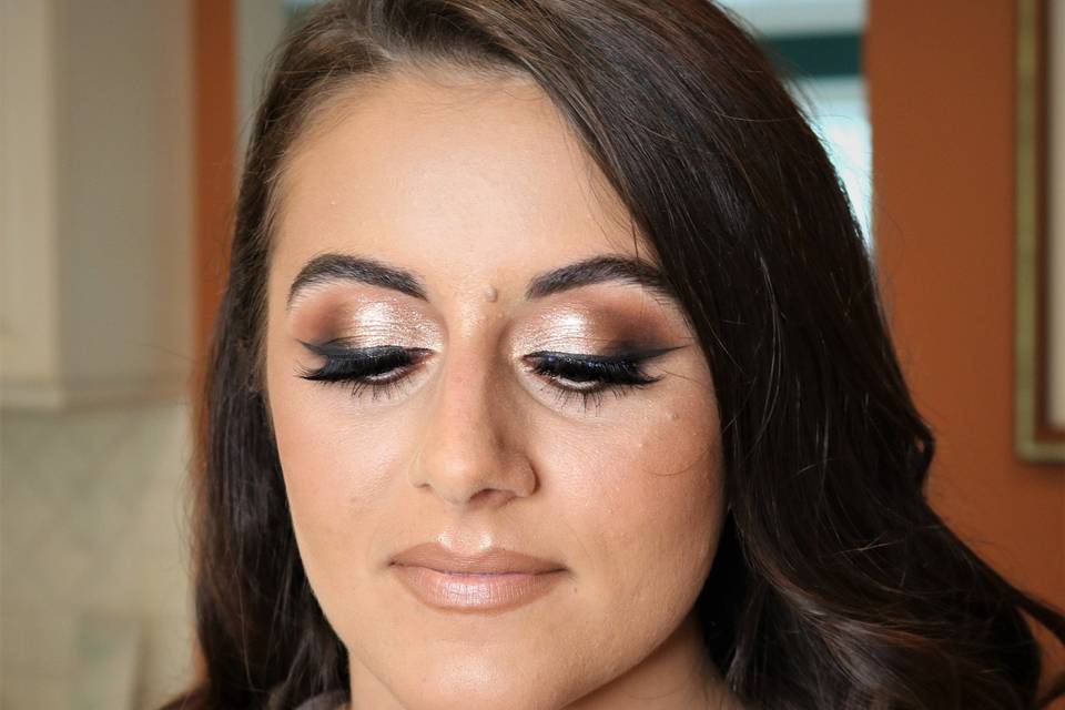 Dramatic Winged Liner