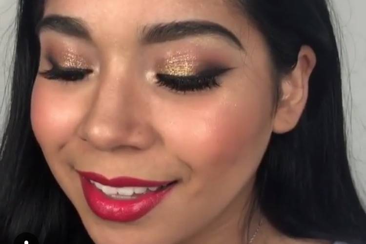 Classic red lip