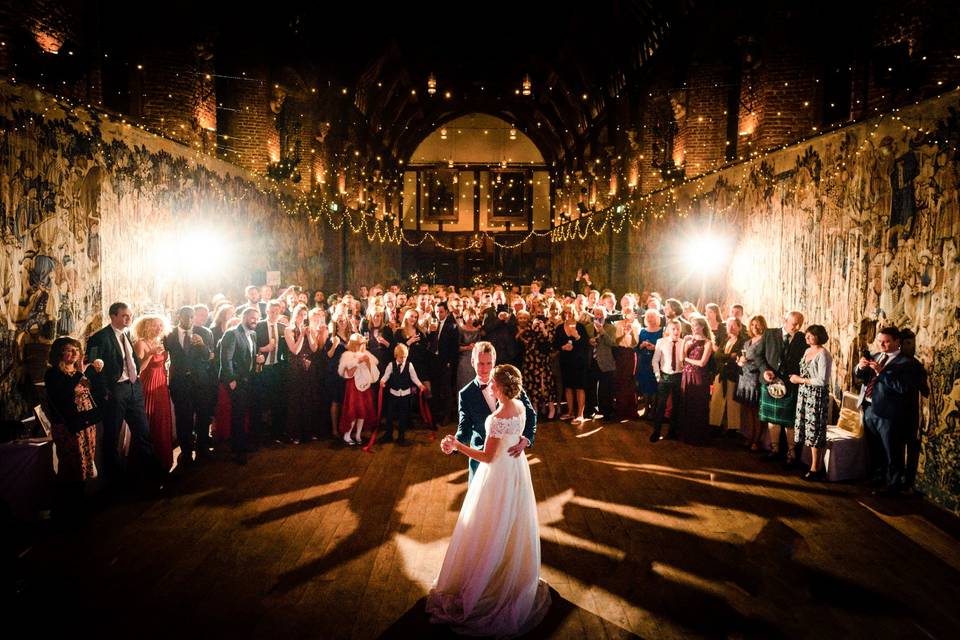 Bride arrives at church