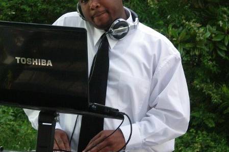 need wedding related photos