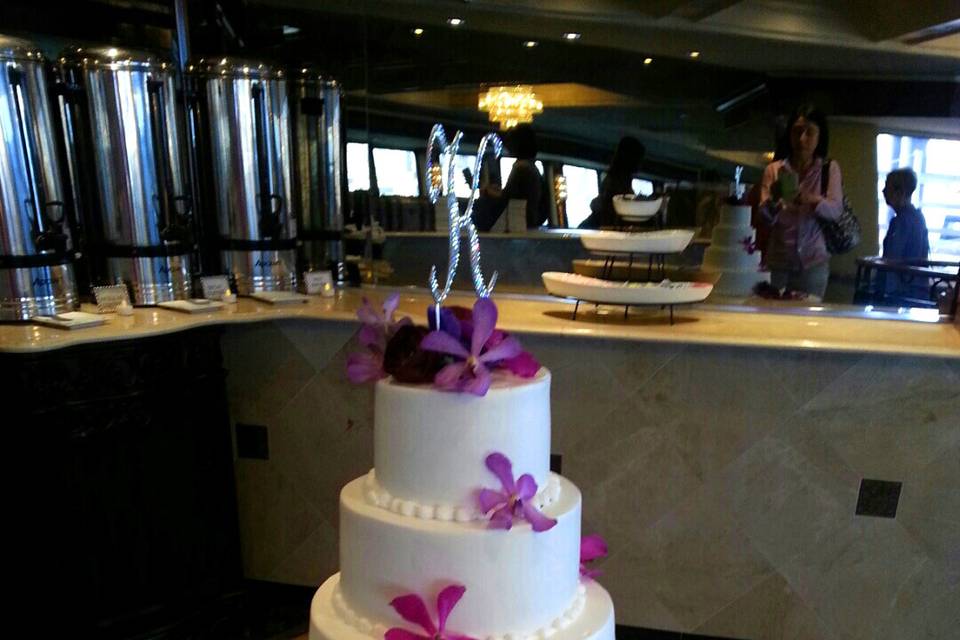 Wedding cake with flowers