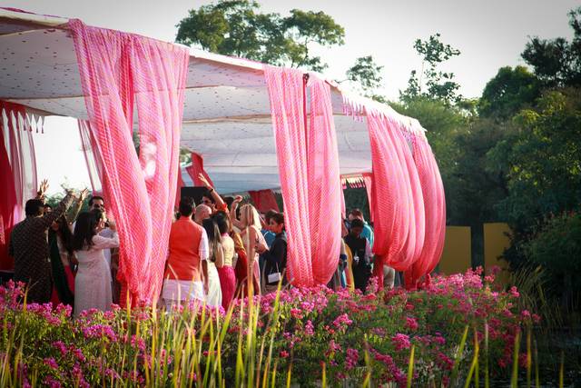 Tent wedding