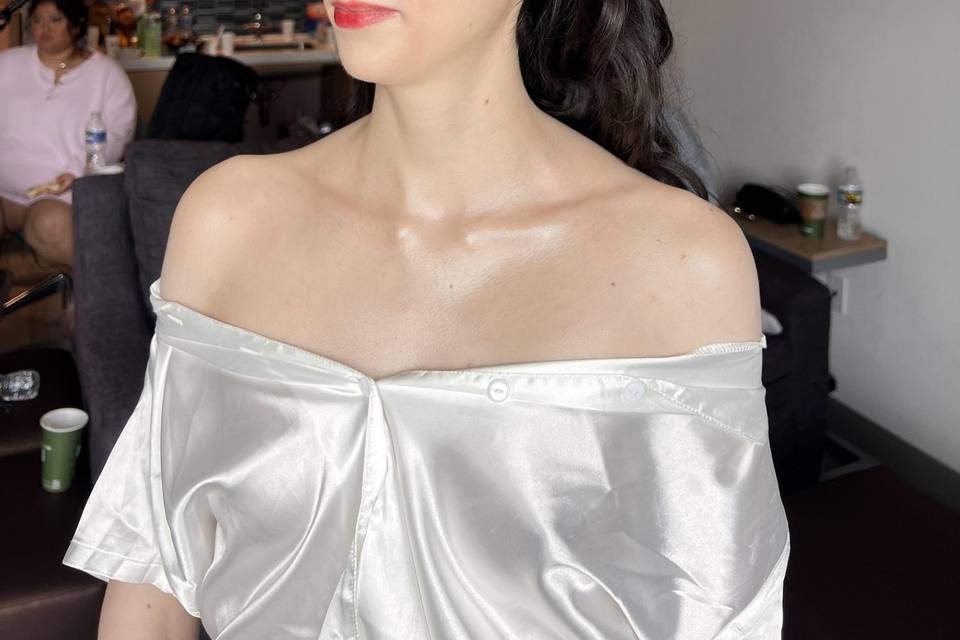 Clean bridal makeup