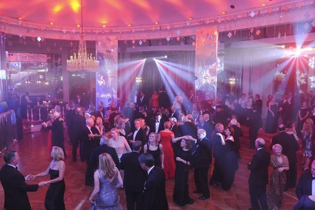 Ball - Dance Floor