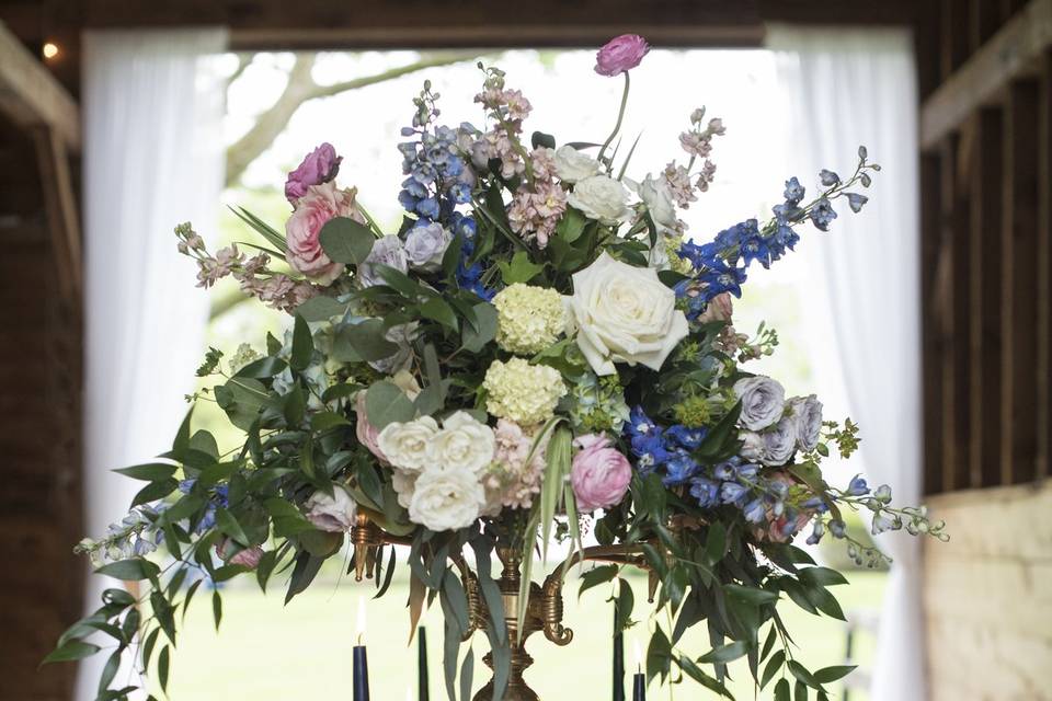 Raised floral centerpiece - Boswick Photography