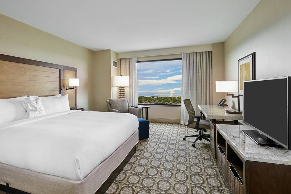 Executive King Guest Room - Denver Marriott Westminster