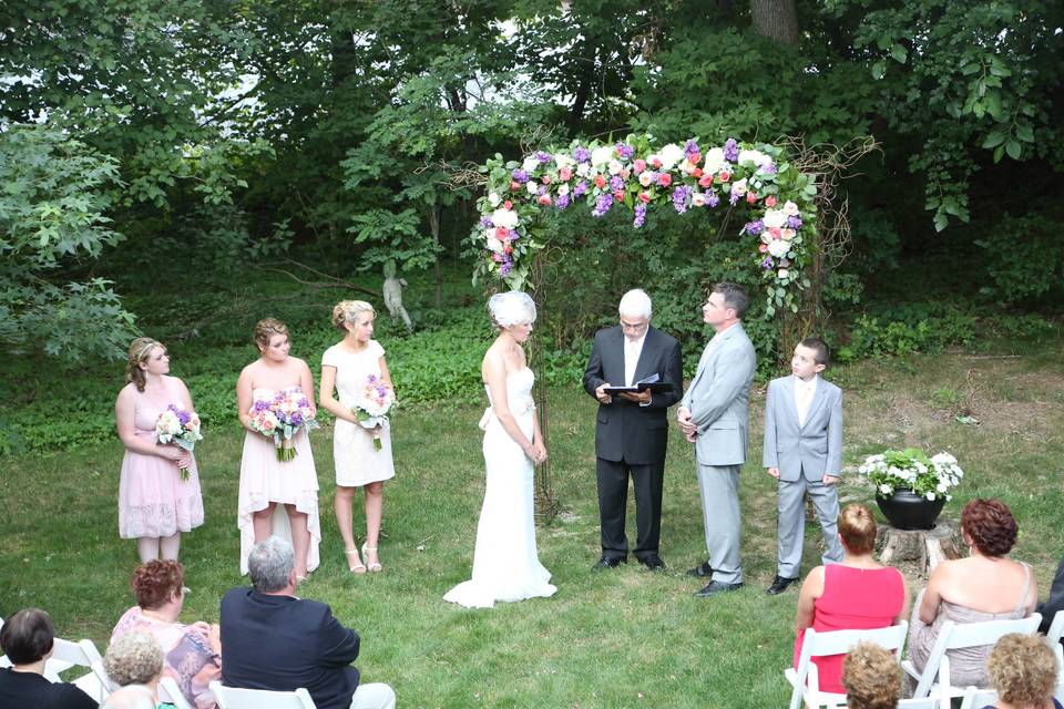 WeddingKelli Wyland PhotographyFlowers: Jeffrey's Flowers - Mechanicsburg, PA