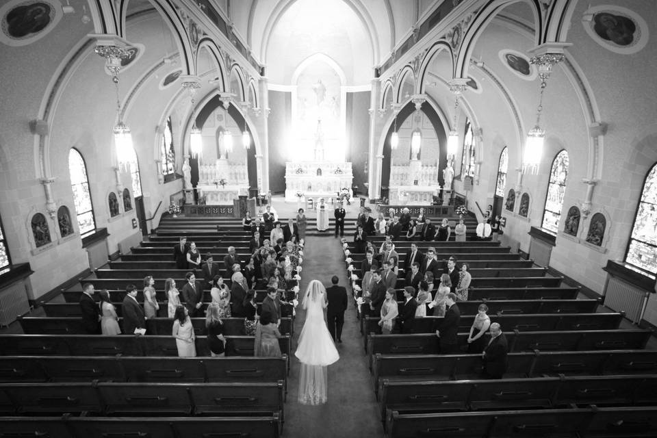 Ceremony: St. Patrick's Church - York, PAPhotographer: Kelli Wyland Photography