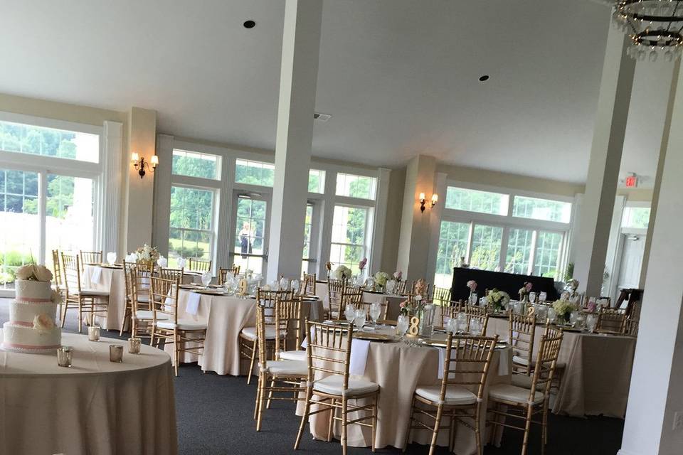 Venue: Springfield Manor Winery and DistilleryPhoto Credit: Details By V