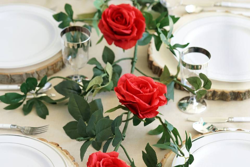 Rose table garland