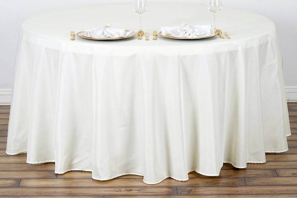 Round polyester tablecloth