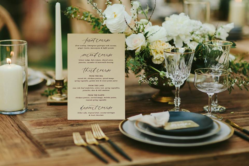 Rustic, elegant place setting.