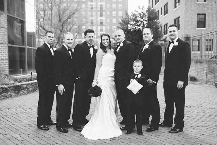 Bride with the groomsmen