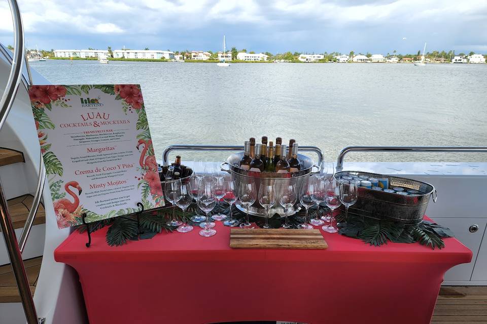 Isle Bartend anywhere! 🌊