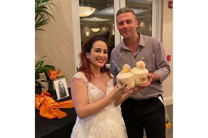 Another happy couple! 👰‍♀️🤵