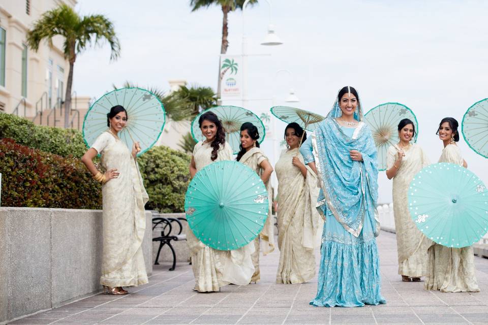 Sana and her bridal party....Entire bridal party airbrushed by me:)