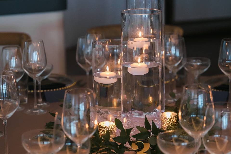 Floating candle centerpiece