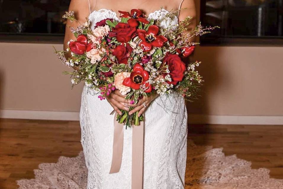 Red bridal bouquet