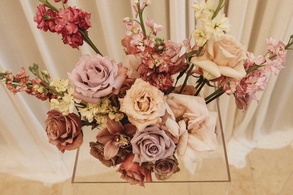 Altar arrangement