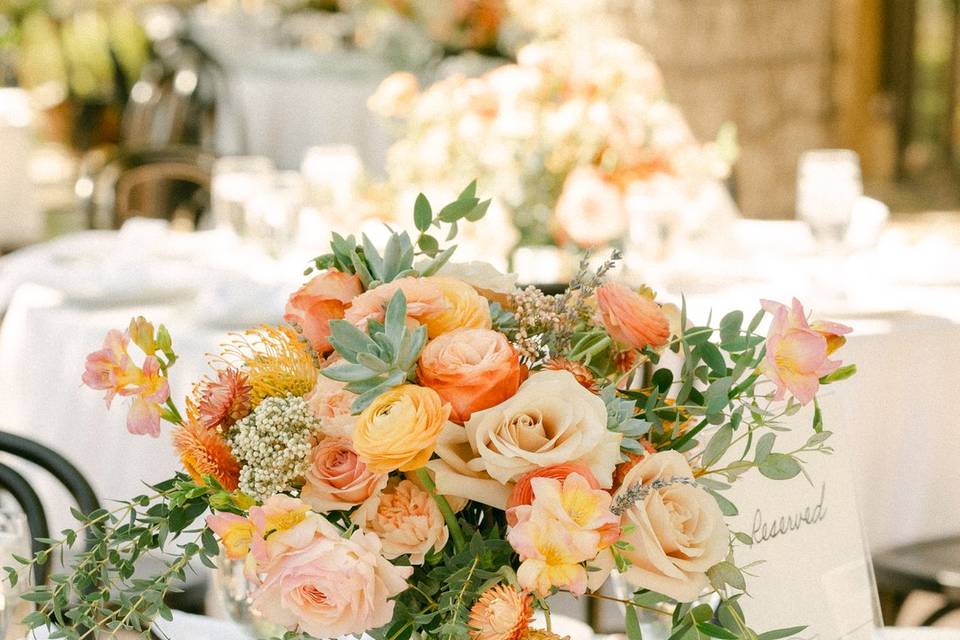 Peach bridal bouquet