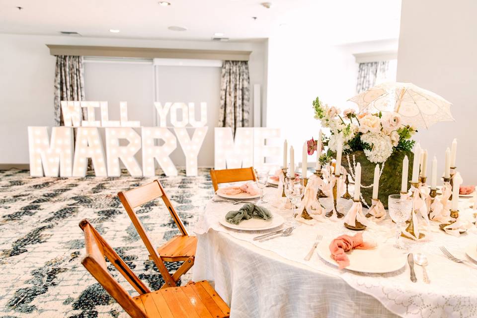 Big Sur Table set up