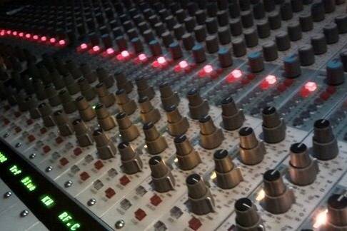 Mixing desk