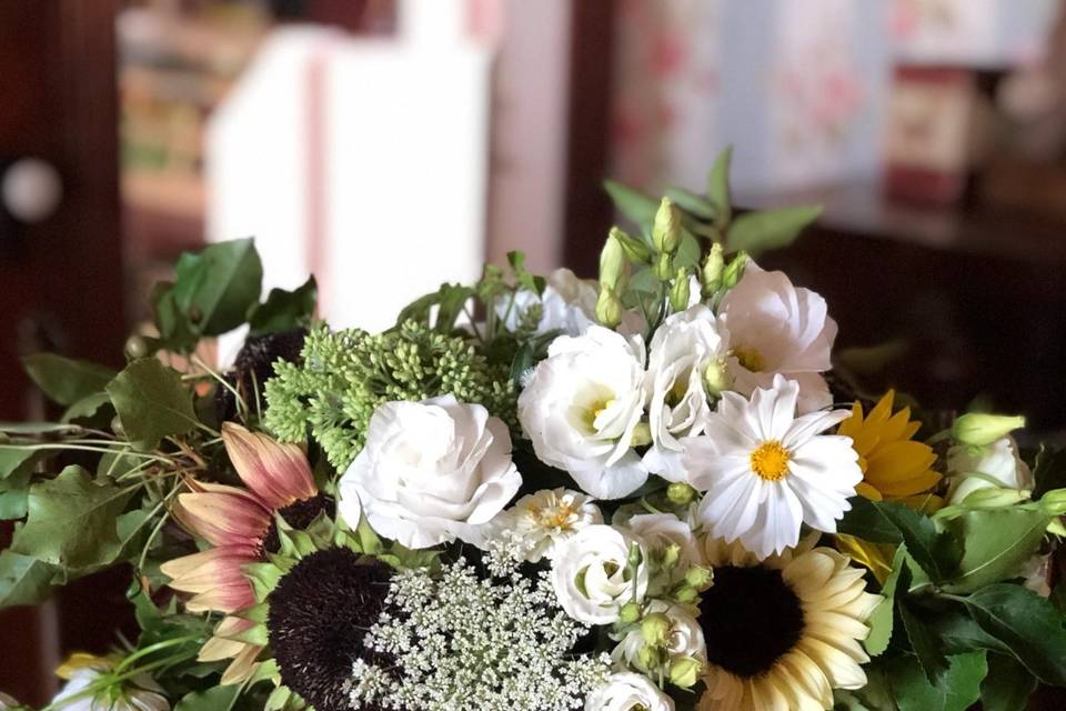 Statement Piece Flowers