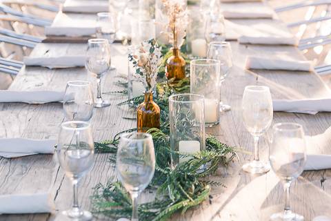 Valdovinos Photography - Elegant tablescape