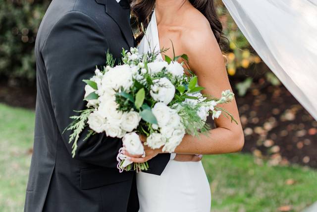 Groom's Guide to Finding the Right Wedding Attire - Springfield Country Club