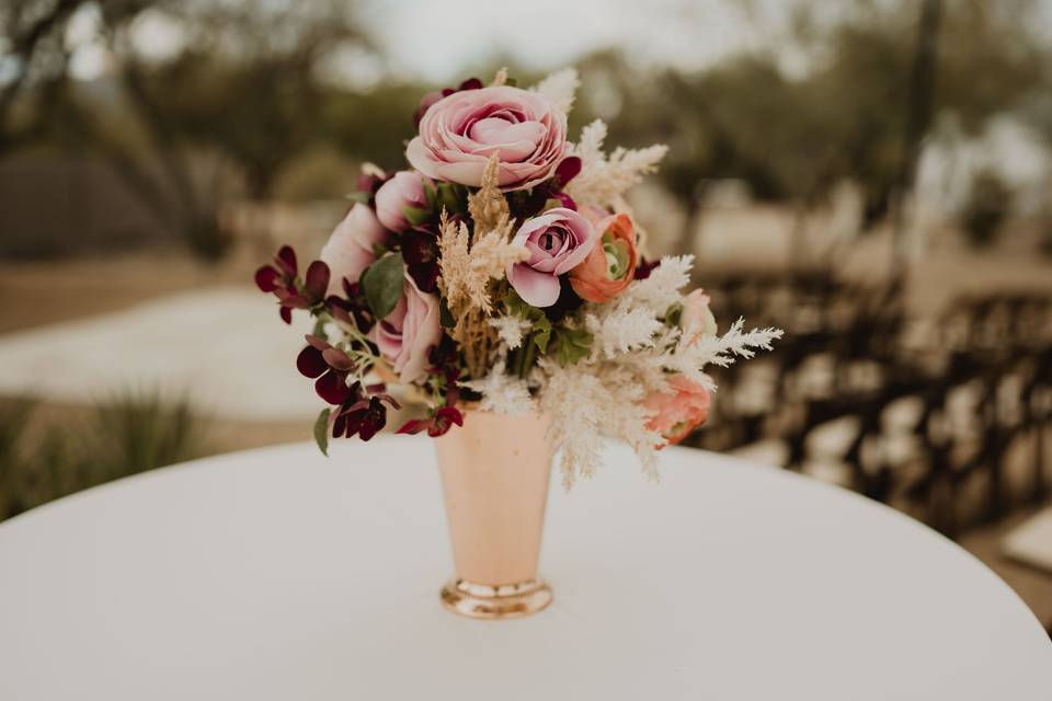 Cocktail table florals