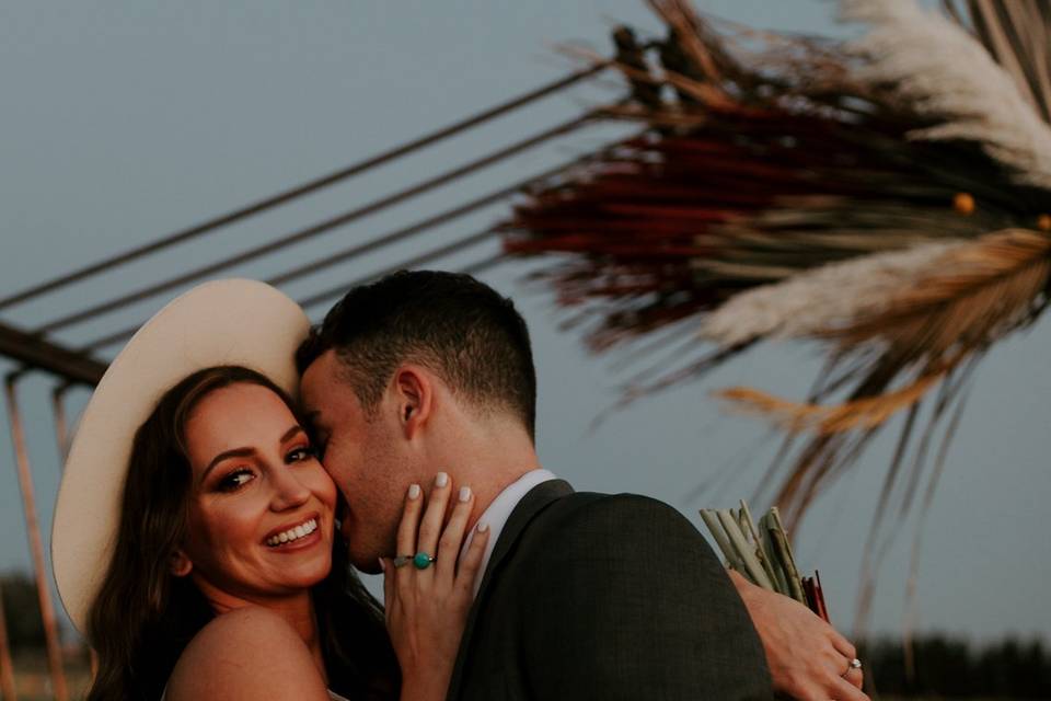 Newlyweds at Schnepf Farms