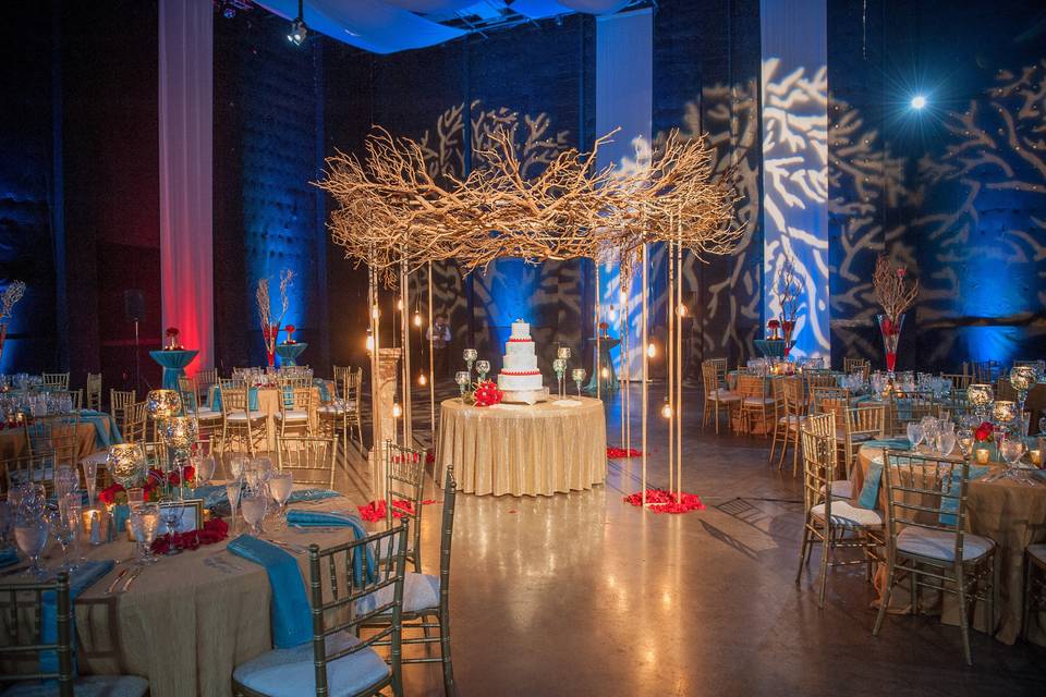 Reception set-up and uplighting