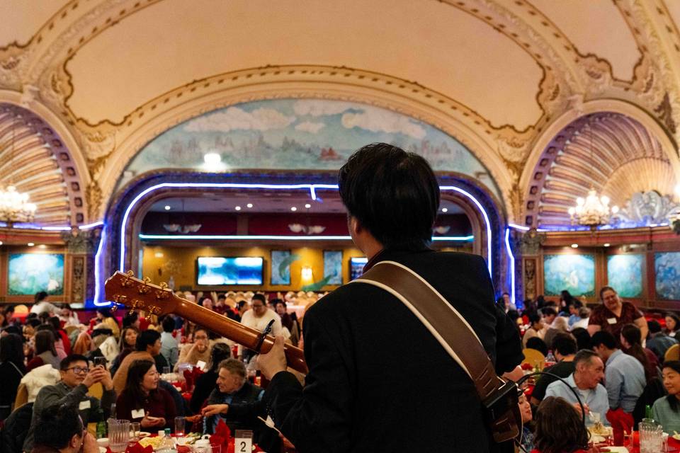 Grand Room, Guitar & Guests