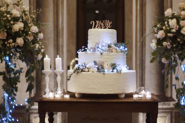 Wedding cake decor