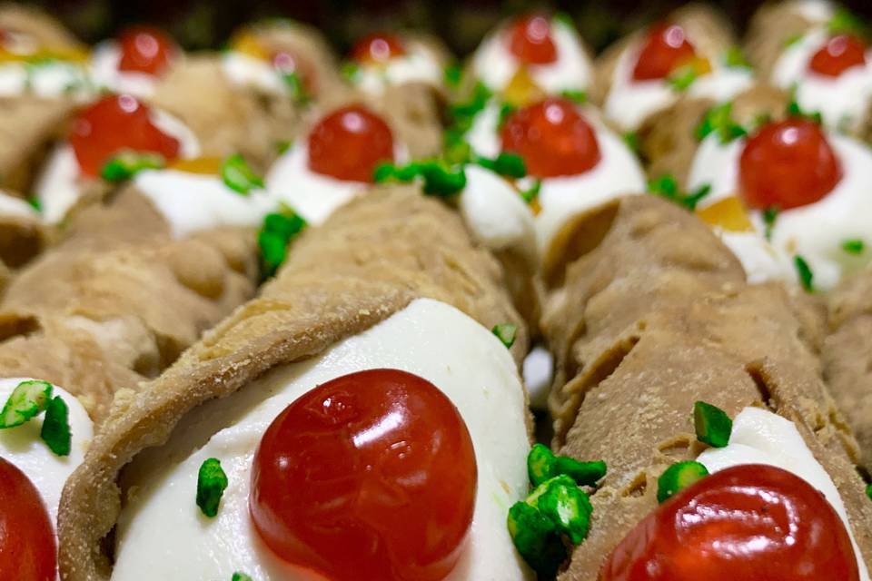 Cannoli's
