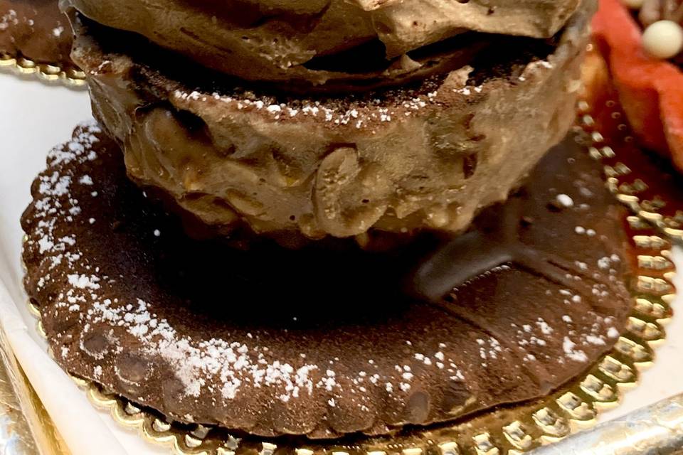 Hazelnut Rose