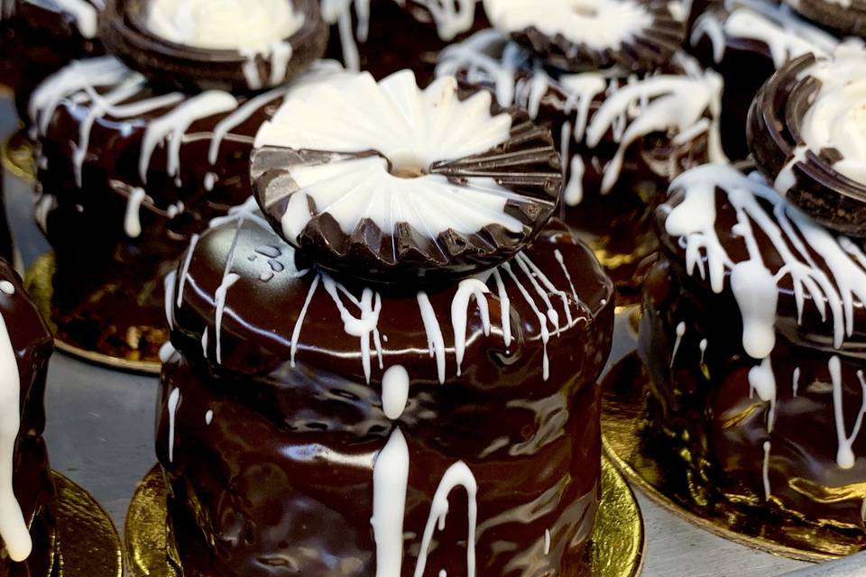 Chocolate Ganache Cake