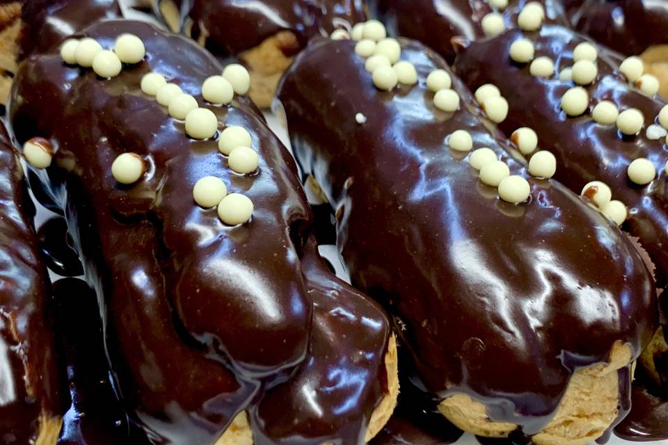 Vanilla Custard Eclair
