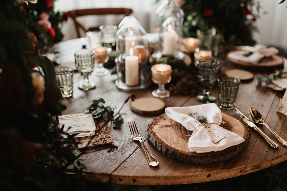 Rustic wedding decor