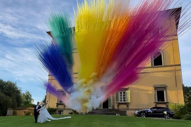 Smoke bomb