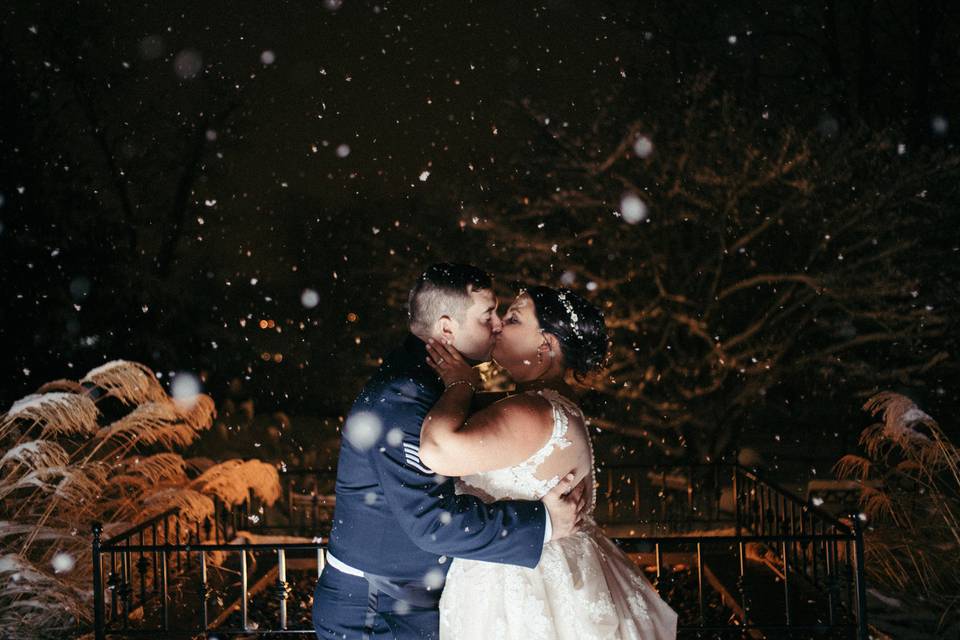 Kiss by the Firepit