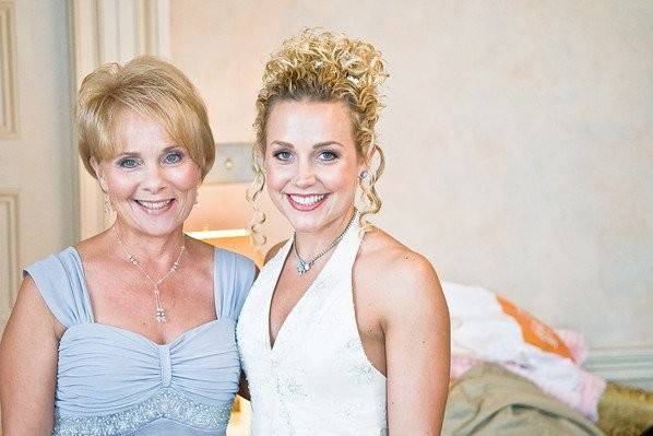 Beautiful Mother of the Bride makeup along with the Bride's makeup