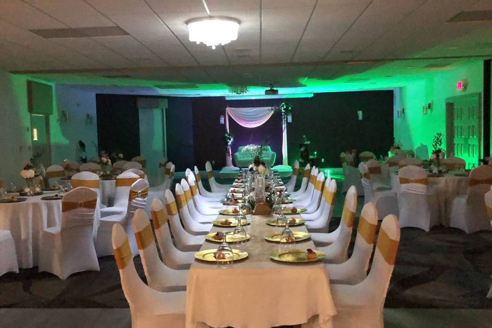 Green lighting for the reception