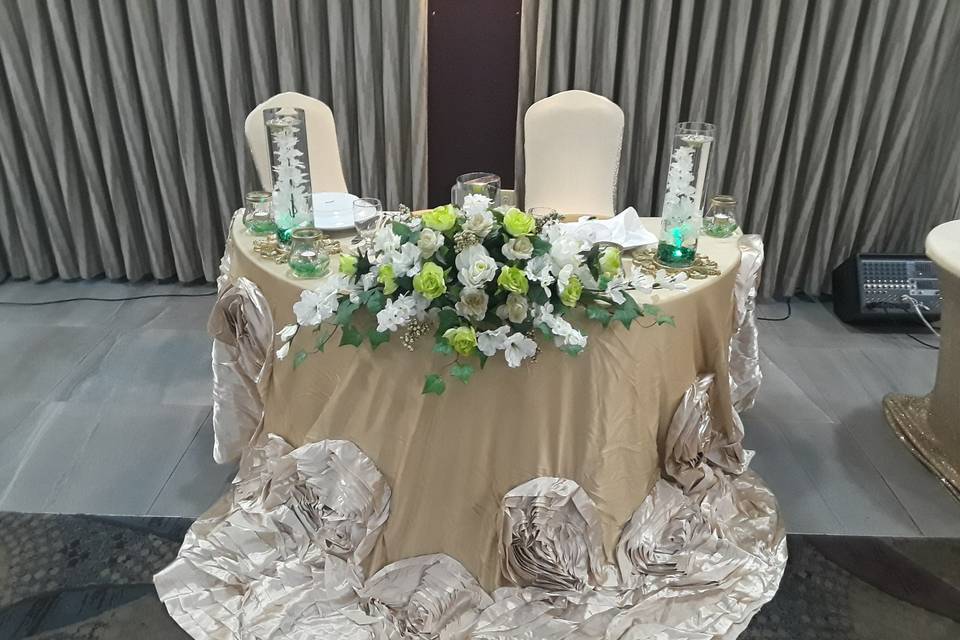 Anniversary Couple's Table